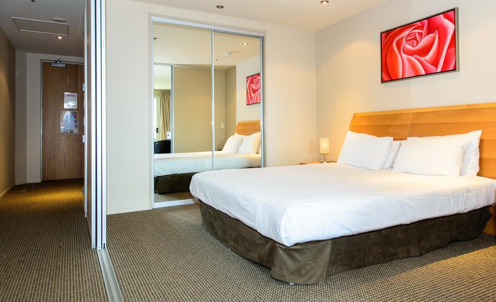 Quest On Durham Aparthotel ตาอูรังกา ภายนอก รูปภาพ