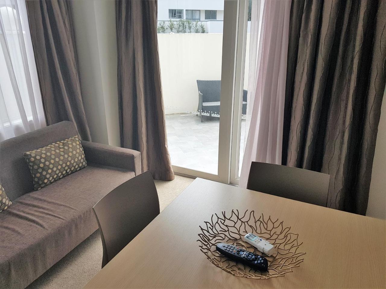Quest On Durham Aparthotel ตาอูรังกา ภายนอก รูปภาพ